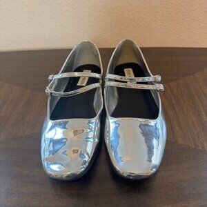 Steve Madden Alisah Silver Foil Flat Shoes Womens Size 9.5 Sliver 2 Straps